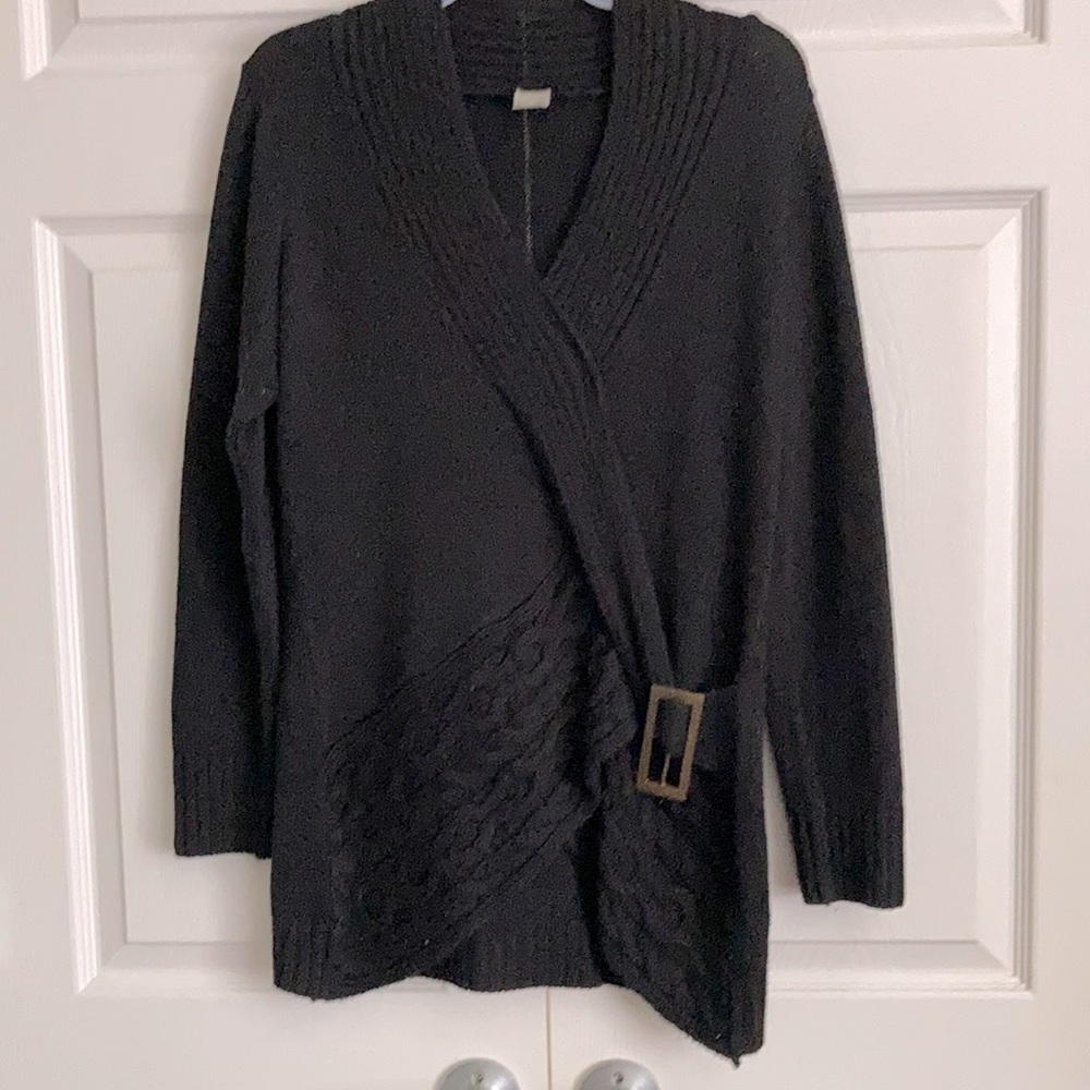 Venus sweater buckle detail